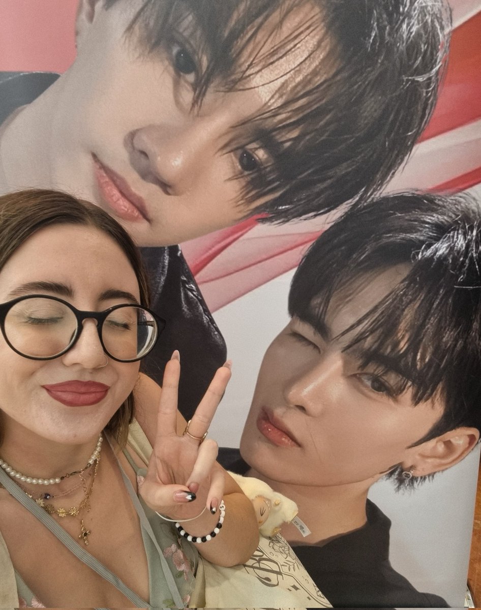 projectlykn's tweet image. guess where i am today