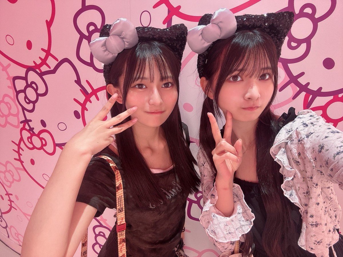 ayami_namba48's tweet photo. 今日は　#STU48 の　#新井梨杏　ちゃんと
ユニバに行ってきたよん🫶🏻💕

めっっっっちゃ楽しかった！！✨✨
また遊ぼうねって話もしました🤭♡

お揃いカチューシャ🐱🖤

https://t.co/loX6VxIIxF

#NMB48  #彩り実らせ隊 https://t.co/i1FIfmWt9W