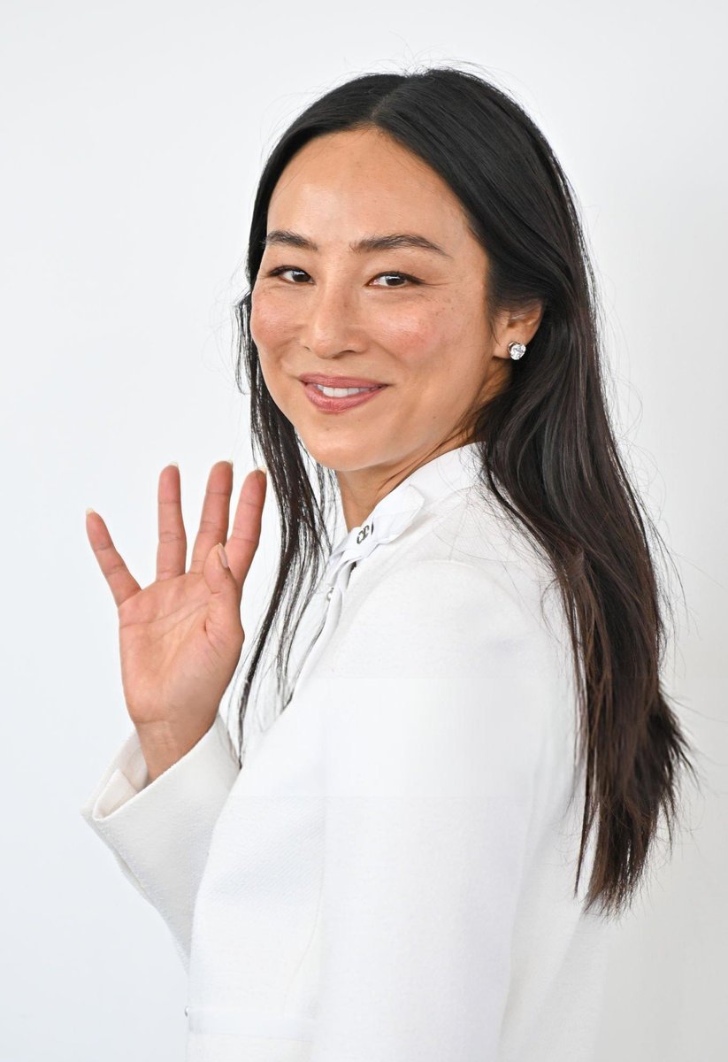 greta lee at the "late fame" photocall