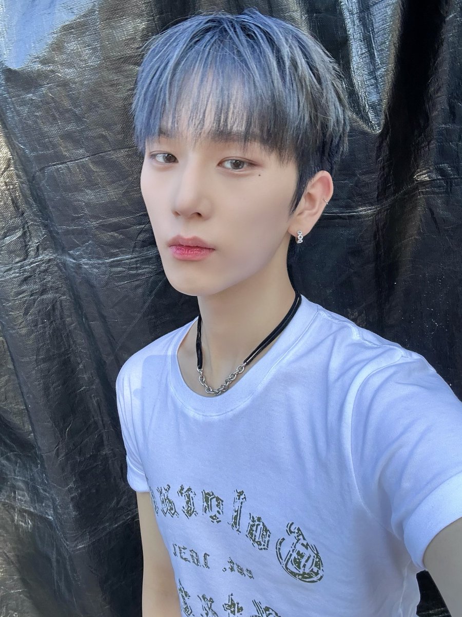 by_EPEX's tweet photo. 더운 날씨 응원해 줘서 고마워용❤️😍😘

#EPEX #이펙��� #BAEKSEUNG #백승 #백전백승 https://t.co/XmcKUePIVz