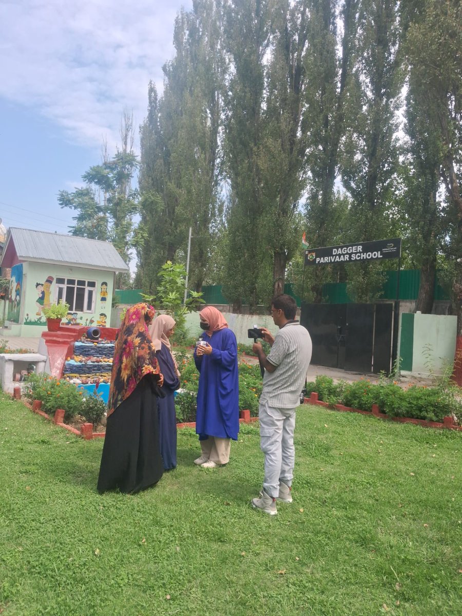 Dagger Parivaar School tweet media