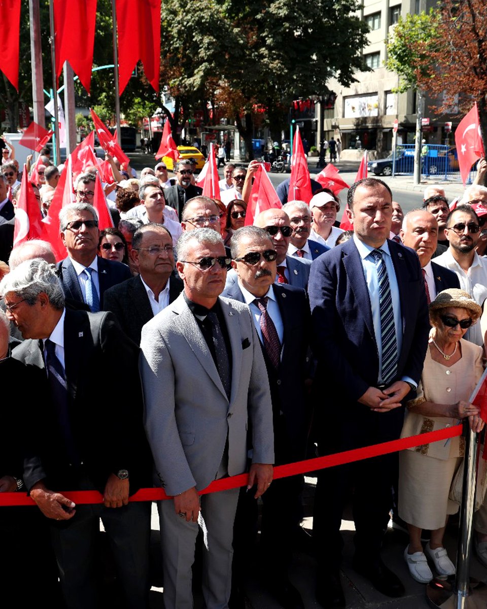 egitimis's tweet photo. BAĞIMSIZLIĞIN, ÖZGÜRLÜĞÜN VE CUMHURİYET’İN ZAFERİ

Ulusumuzun bağımsızlık ve özgürlük mücadelesinin en büyük simgesi olan 30 Ağustos Zafer Bayramı’nın 103. yıldönümünde Eğitim-İş olarak, başta Büyük Önderimiz Mustafa Kemal Atatürk olmak üzere tüm şehitlerimizi ve gazilerimizi saygıyla anıyoruz.

Büyük Zafer’in yıldönümünde Zafer Anıtı’na çelenk bırakarak, bağımsız ve laik Cumhuriyet’in yılmaz savunucuları olduğumuzu bir kez daha ilan ettik.
Eğitim-İş olarak, Cumhuriyet değerlerine, Atatürk ilke ve devrimlerine sahip çıkmaya; bu mirası gelecek nesillere aktarmak için mücadele etmeye devam edeceğiz.
Yaşasın 30 Ağustos!

Yaşasın Tam Bağımsız Türkiye Cumhuriyeti!

#mustafakemalatatürk #atatürk #30ağustoszaferbayramı #zaferbayramı