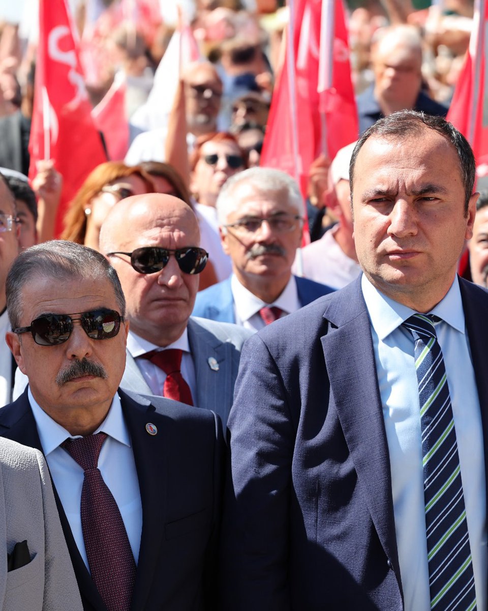 egitimis's tweet photo. BAĞIMSIZLIĞIN, ÖZGÜRLÜĞÜN VE CUMHURİYET’İN ZAFERİ

Ulusumuzun bağımsızlık ve özgürlük mücadelesinin en büyük simgesi olan 30 Ağustos Zafer Bayramı’nın 103. yıldönümünde Eğitim-İş olarak, başta Büyük Önderimiz Mustafa Kemal Atatürk olmak üzere tüm şehitlerimizi ve gazilerimizi saygıyla anıyoruz.

Büyük Zafer’in yıldönümünde Zafer Anıtı’na çelenk bırakarak, bağımsız ve laik Cumhuriyet’in yılmaz savunucuları olduğumuzu bir kez daha ilan ettik.
Eğitim-İş olarak, Cumhuriyet değerlerine, Atatürk ilke ve devrimlerine sahip çıkmaya; bu mirası gelecek nesillere aktarmak için mücadele etmeye devam edeceğiz.
Yaşasın 30 Ağustos!

Yaşasın Tam Bağımsız Türkiye Cumhuriyeti!

#mustafakemalatatürk #atatürk #30ağustoszaferbayramı #zaferbayramı