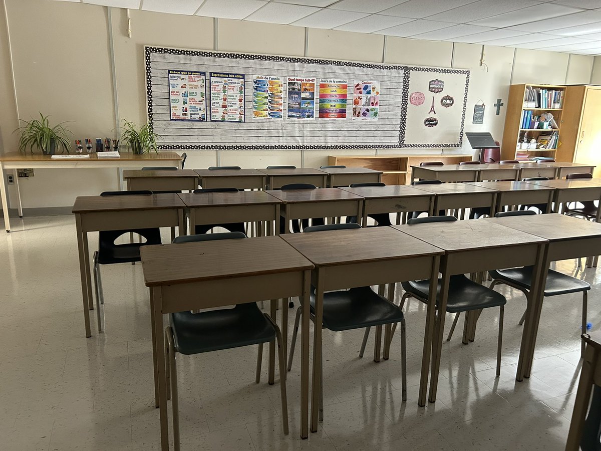 Êtes-vous prêts ? J'ai hâte! Looking forward to seeing everyone on Tuesday back in 205! <a href="/StClareDP/">StClare</a>