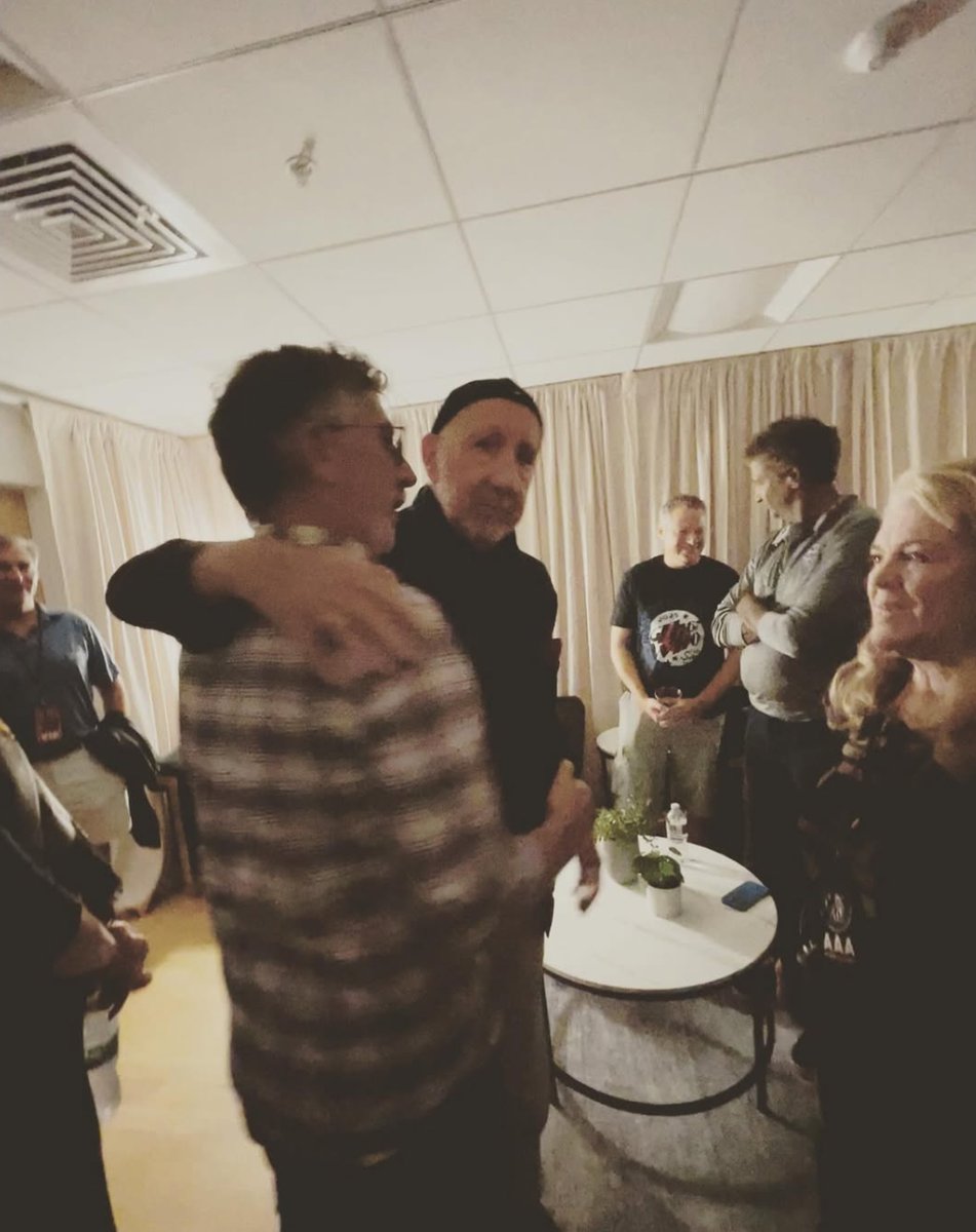 boblordmusic's tweet photo. An amazing journey with @TheWho at Fenway Park this past week. Thanks as always Pete. #thewho #thesongisover #fenwaypark #petetownshend #longliverock https://t.co/KkqZhTWHmG