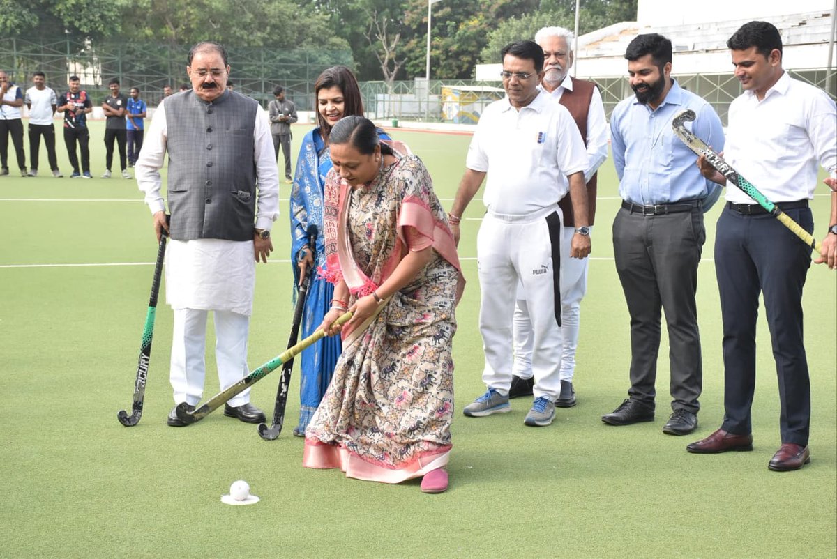 ગુજરાત સરકારના રમતગમત, યુવા અને સાંસ્કૃતિક પ્રવૃત્તિઓ વિભાગ અંતર્ગત સ્પોર્ટ્સ ઓથોરીટી ઓફ ગુજરાત દ્વારા મેજર ધ્યાનચંદની જન્મજયંતિ નિમિત્તે તા. ૨૯ થી ૩૧ ઓગસ્ટ દરમિયાન "નેશનલ સ્પોર્ટ્સ ડે"ની ઉજવણી કરવામાં આવી રહી છે.