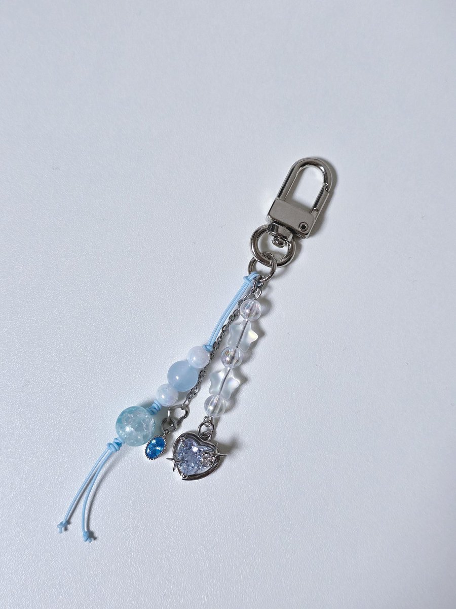 mess_sequence_'s tweet image. 𝘣𝘭𝘶𝘦 𝘤𝘩𝘢𝘪𝘯 𝘢𝘯𝘥 𝘣𝘦𝘢𝘥𝘴 𝘬𝘦𝘺𝘳𝘪𝘯𝘨 ‧˚₊*̥