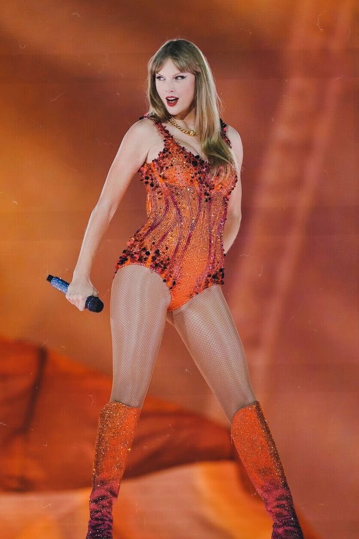 Taylor Swift Photos (@swiftupload) on Twitter photo 