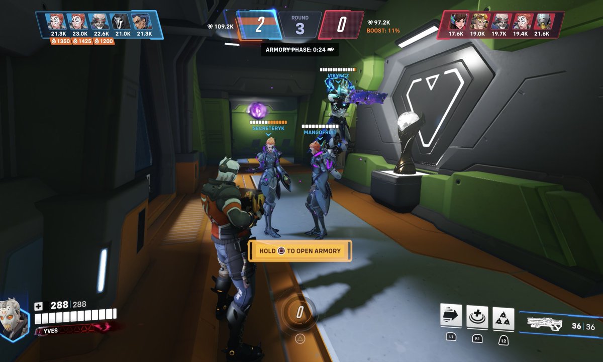 ctrloonas's tweet image. how is this even possible???