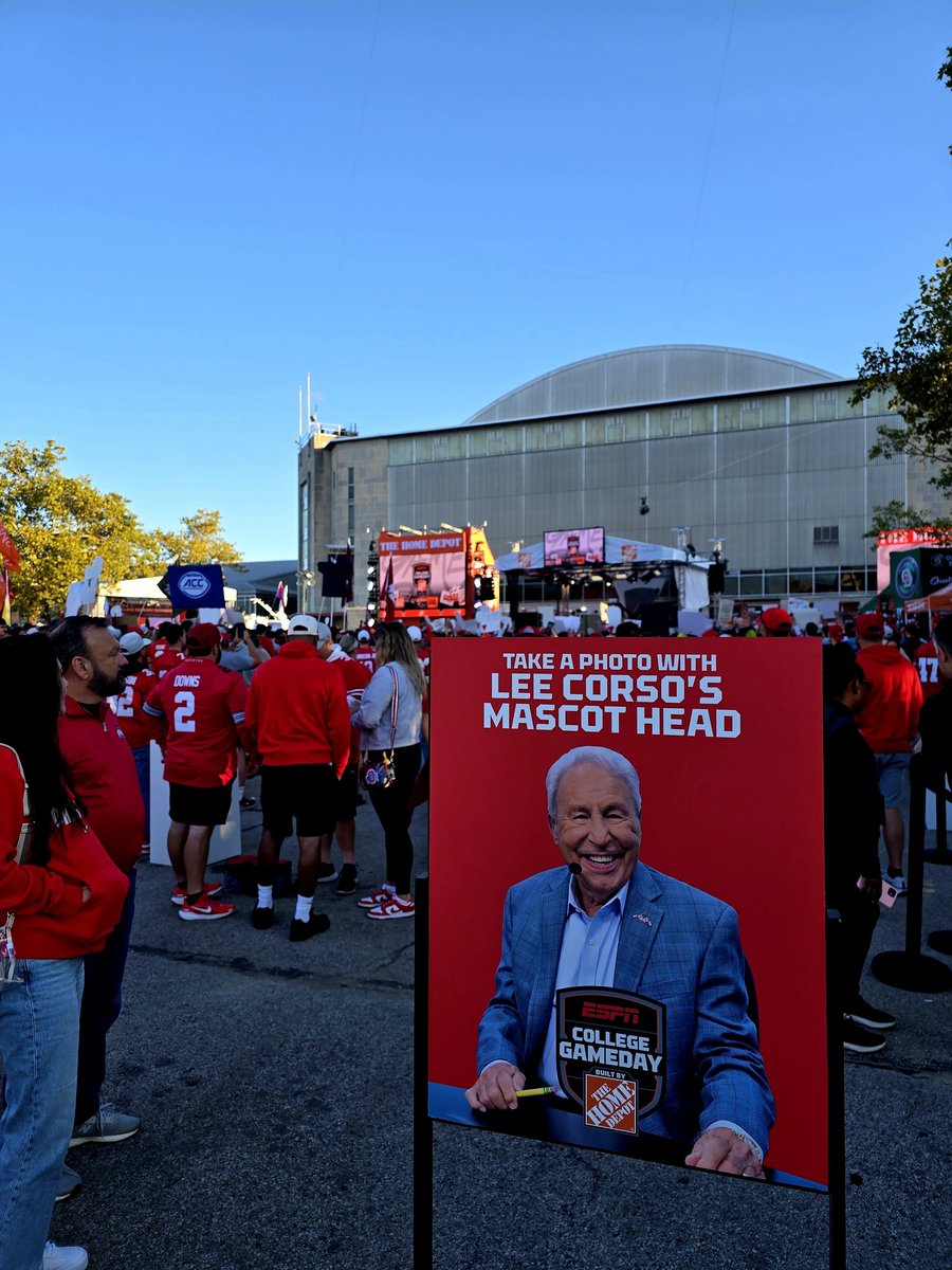 AnthonyRothman's tweet image. The hype is real.
#Buckeyes #Longhorns #CBus