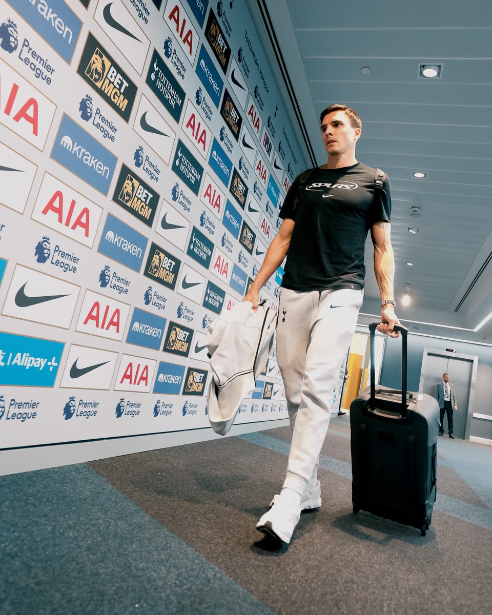 SpursOfficial's tweet photo. Match mode 🔛 https://t.co/oqUjrutDD3