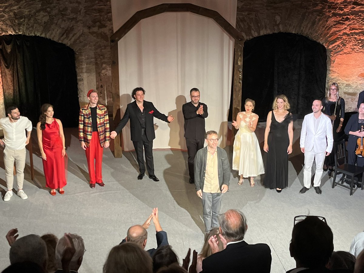 Daniel Landau tweet media