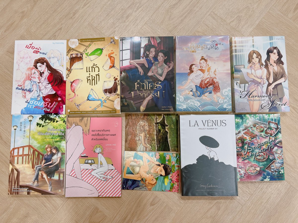 แวบไปช้อปที่งาน #LilyFestivalTH #LilyFest6 มา 💗 ผลงานดีๆ ทั้งนั้นเลย จริงๆ ปกติอ่านมังงะเป็นหลัก แต่ตอนนี้เริ่มพอมีเวลามาอ่านนิยายบ้างแล้ว 🫶 เป็นกำลังใจให้สายผลิตทุกคนเลยนะคะ นักวาด นักเขียน น่ารักกันทั้งนั้นเลย 🥰✨ 

ปล. บางเล่มมาจากงานหนังสือ 
แต่ขอถ่ายรวบแล้วกันงับ ❤️