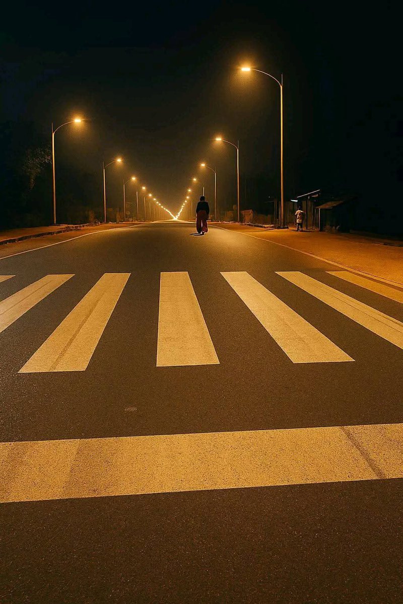 Abbé Blaise Kanda (@blaisekanda2) on Twitter photo Mbujimayi by night 
Avenue Kasavubu ! 
Quand c'est bien, c'est même très bien ! Mbujimayi by night 
Avenue Kasavubu ! 
Quand c'est bien, c'est même très bien !