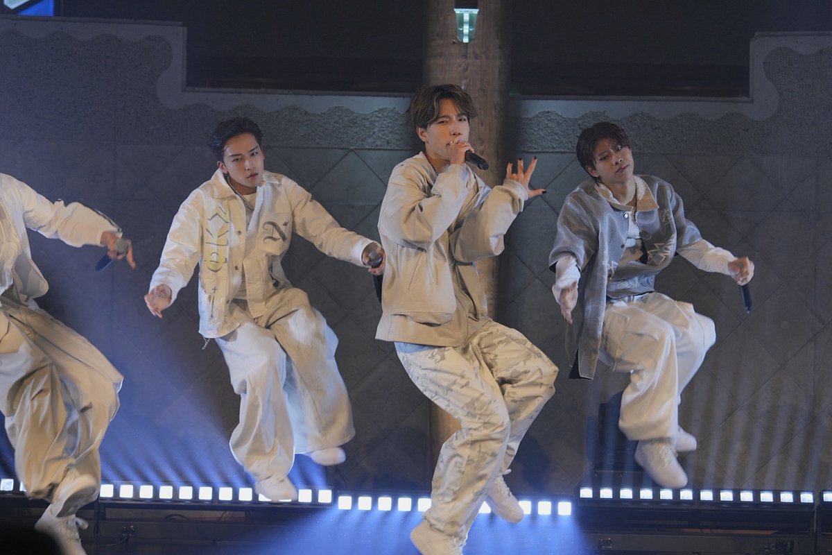 THE LAST PIECE tweet media