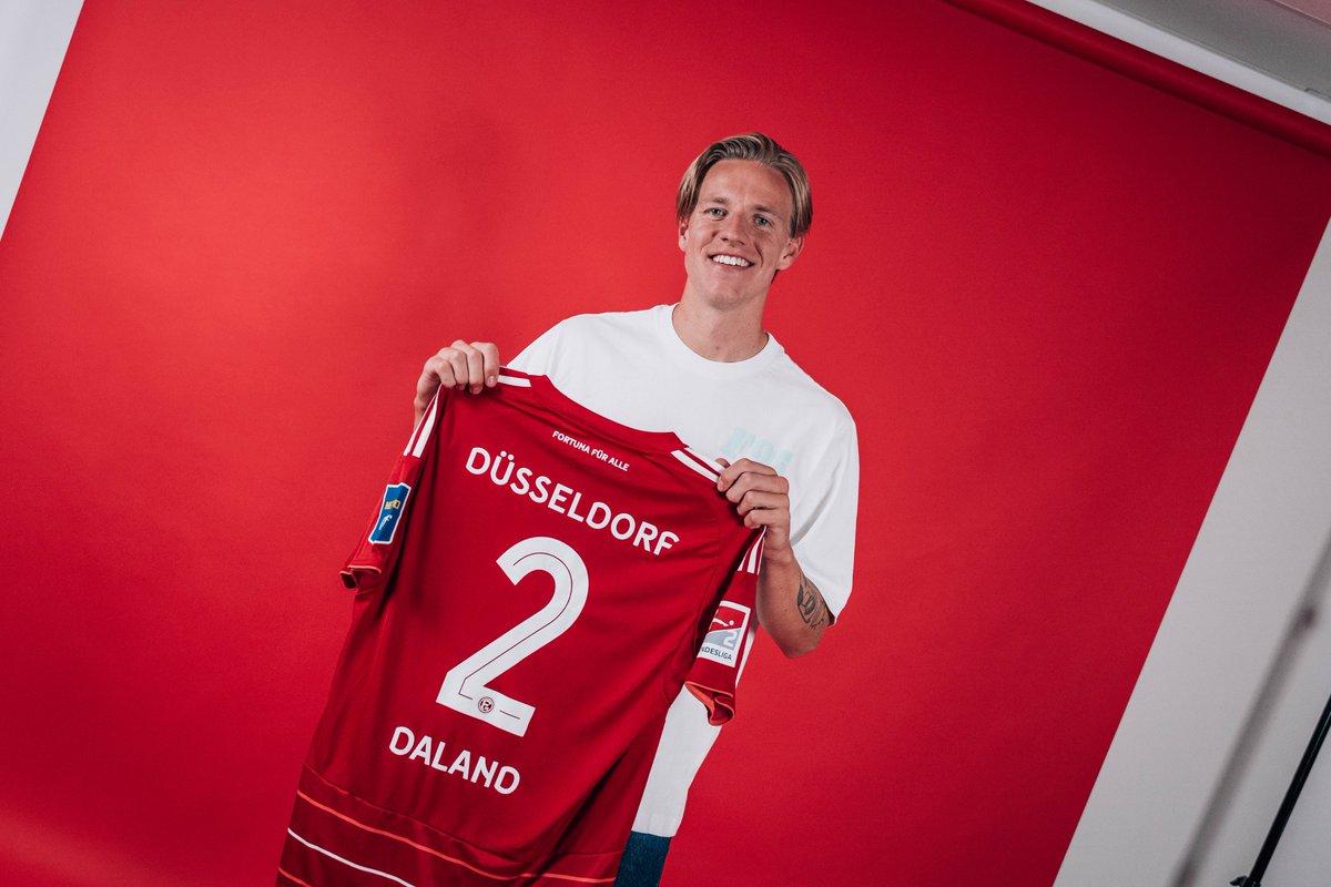 f95's tweet photo. 🆕 Unsere neue Nummer 2️⃣ 🇳🇴 

👉🏻 https://t.co/krujPTlr8V

#f95 | 🔴⚪️ | #Daland https://t.co/GOuYFBLTc0