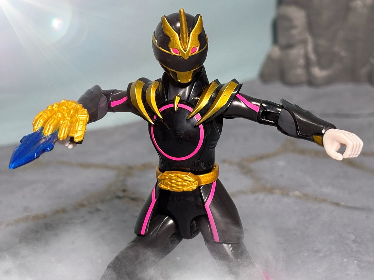 夜のフィギュア撮影会 お題『フリー』 アクションヒーロー ゴジュウ