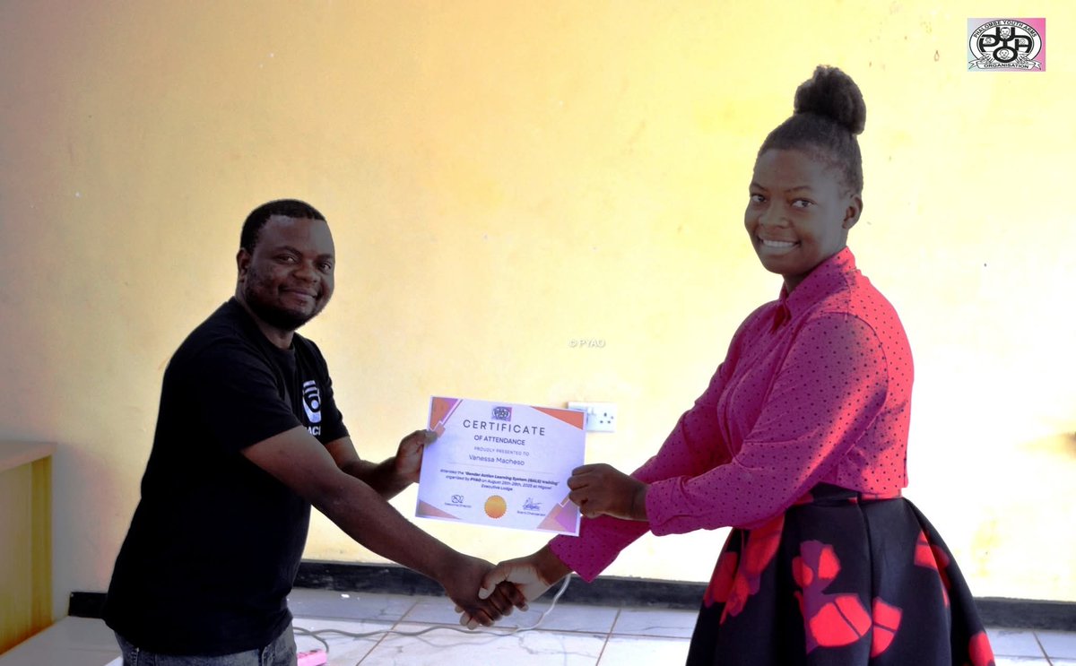 PYAO_Phalombe's tweet image. District Gender Officer James Gubudu has urged 27 youth trained in GALS &amp;amp; PYD to turn their vision journeys into reality and seek support when needed. He pledged to work with PYAO in tracking their progress. Training supported by @HildenCharity. #YouthEmpowerment 
@NycomMalawi