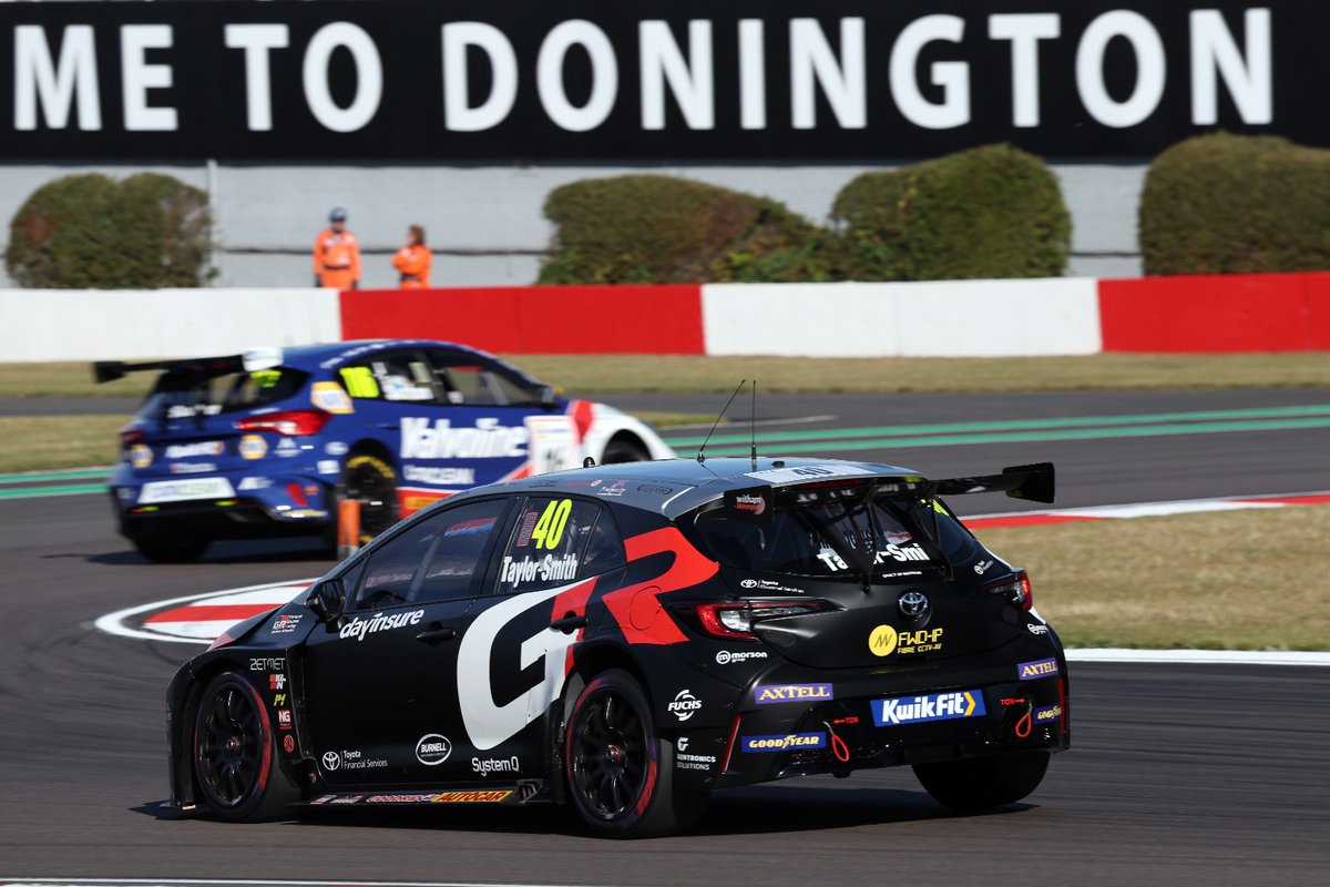 Some snaps from practice 📸

Feeling 'griddy' with excitement for quali 😜

#ATS40 #BTCC <a href="/ToyotaUK/">ToyotaUK</a> <a href="/SpeedworksMS/">Speedworks Motorsport</a>