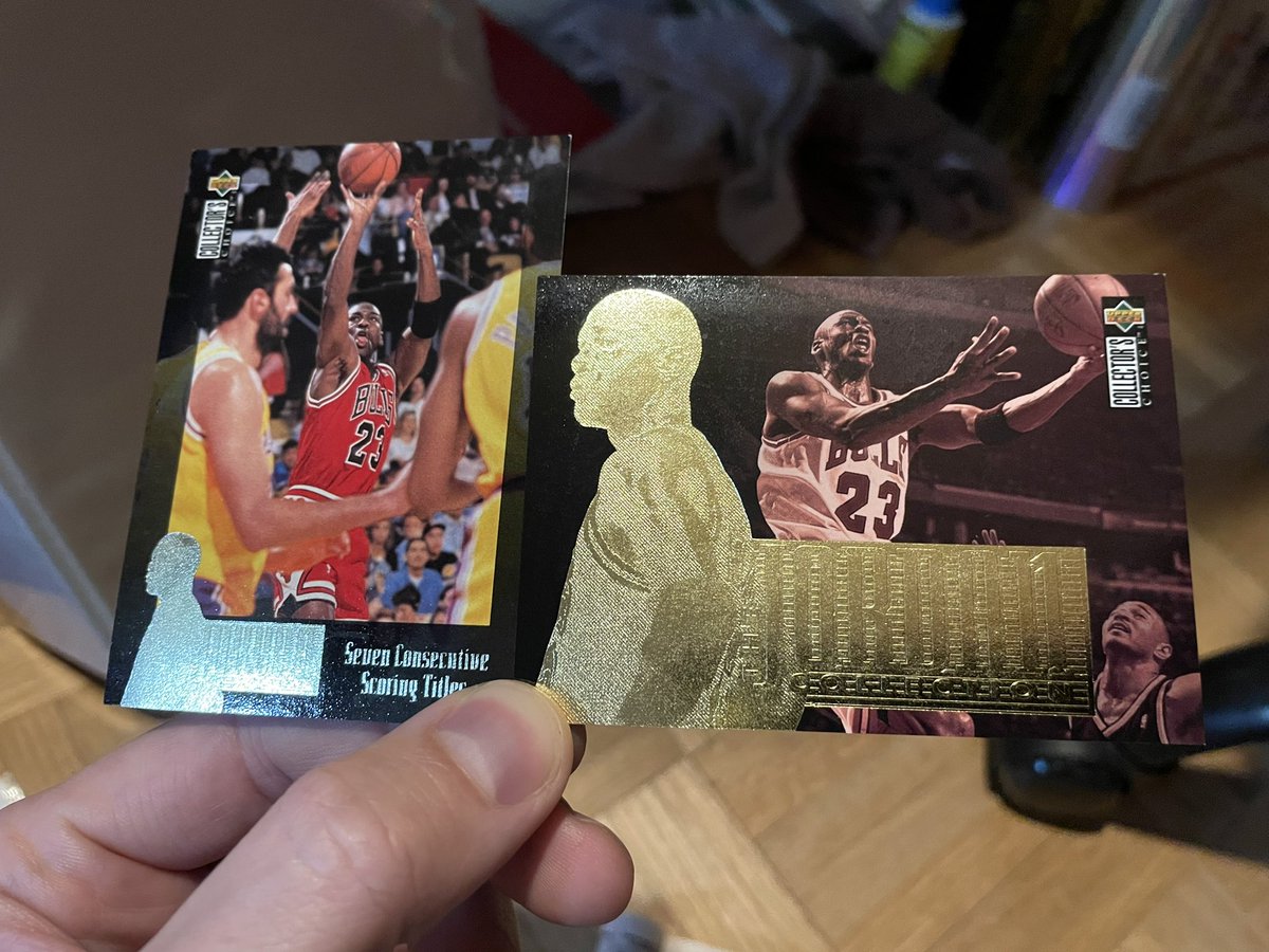 Free Giveaway!

Giving away these 4 MJ cards. 2 people will each win 2 cards. They are not gem 10 condition, but hey they are free. 

Just like &amp; retweet this tweet along with my pinned tweet. Winners will be chosen on Monday 9-1-25.