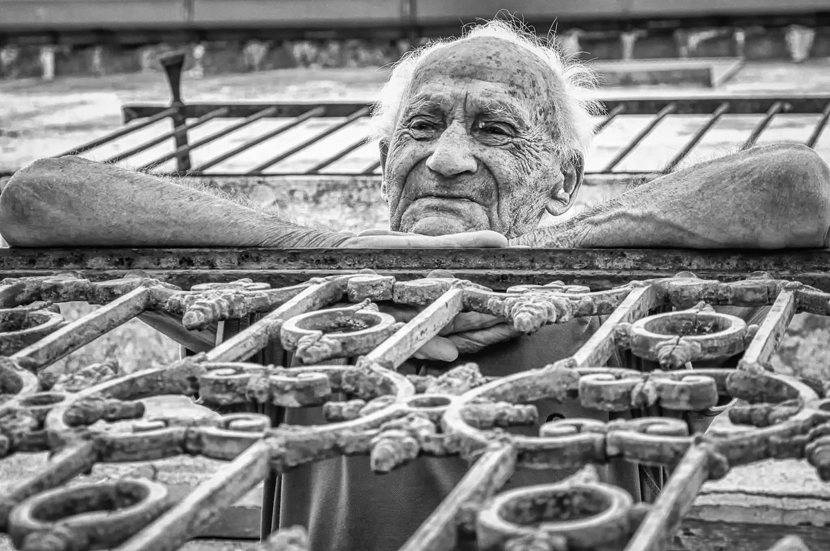 Fabrizio De Andrè - Le Passanti.