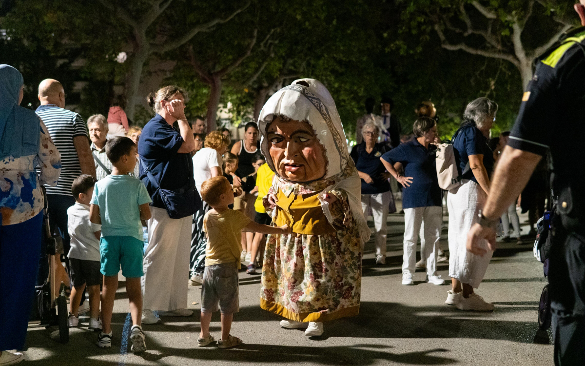 👑 El GegantNit de la Festa Major de Manresa 2025 en imatges

📸 <a href="/has_kerai/">Hasmukh Kerai</a> 
naciodigital.cat/manresa/cultur…