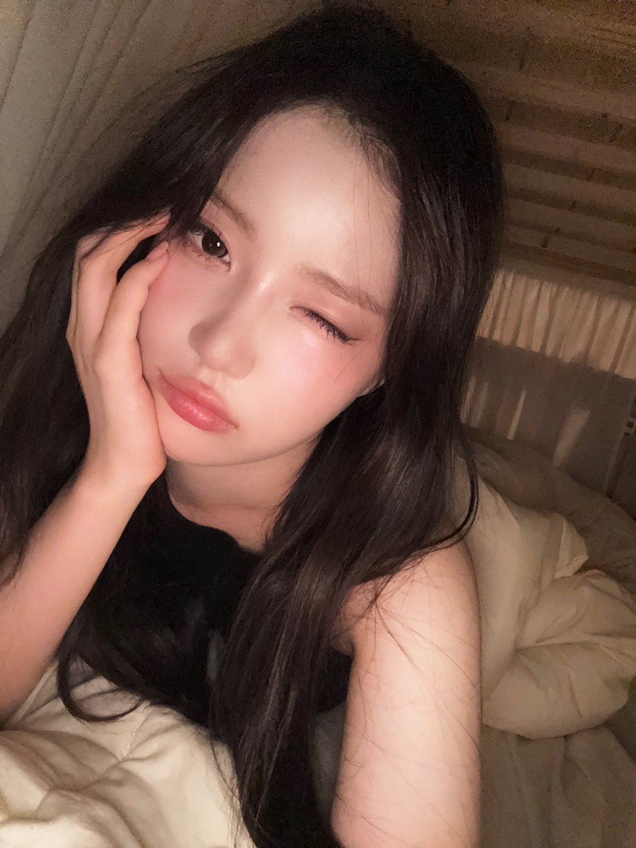 아기가 이런거 막 올려도 돼...?........