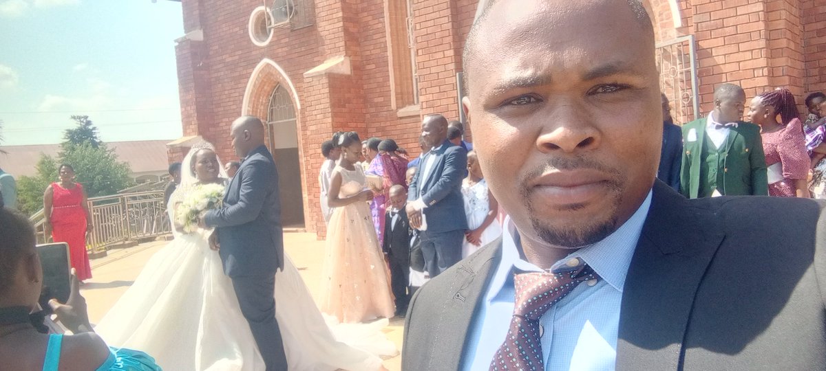 mjohnjunior's tweet image. Earlier today, I attended a mass at Kitovu Cathedral,Masaka as my Friends Emmanuel Karangwa and Esther shared their marriage vows.

Congratulations Karangwa.