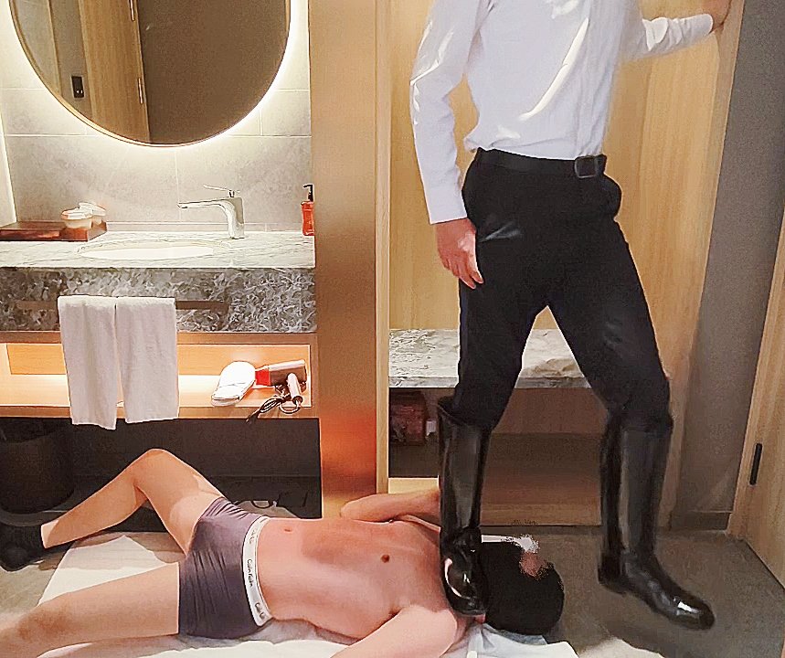 高壮军靴垫—(季节AMA军) tweet media