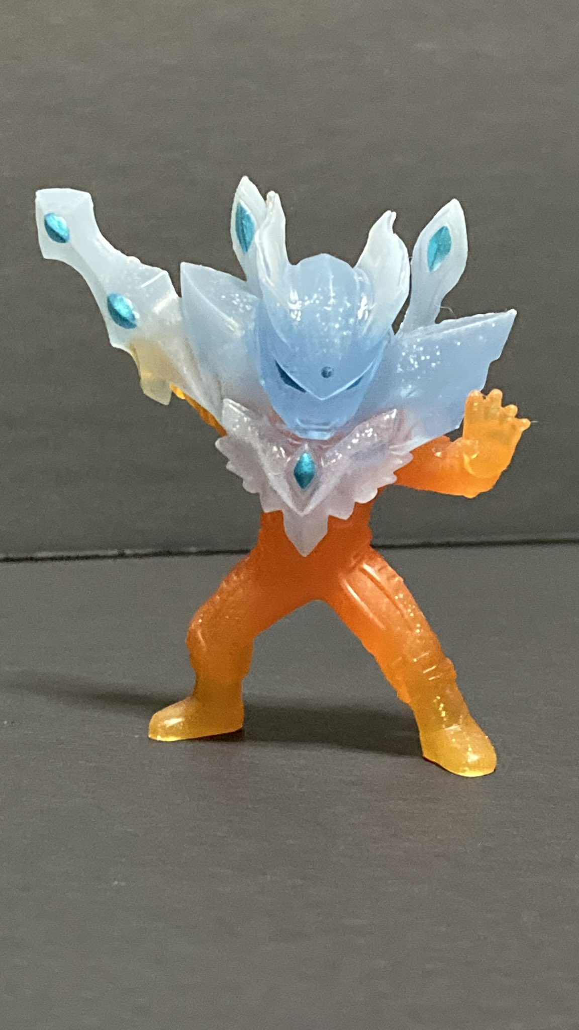 ウルトラマン英雄集結 - অনুসন্ধান / X