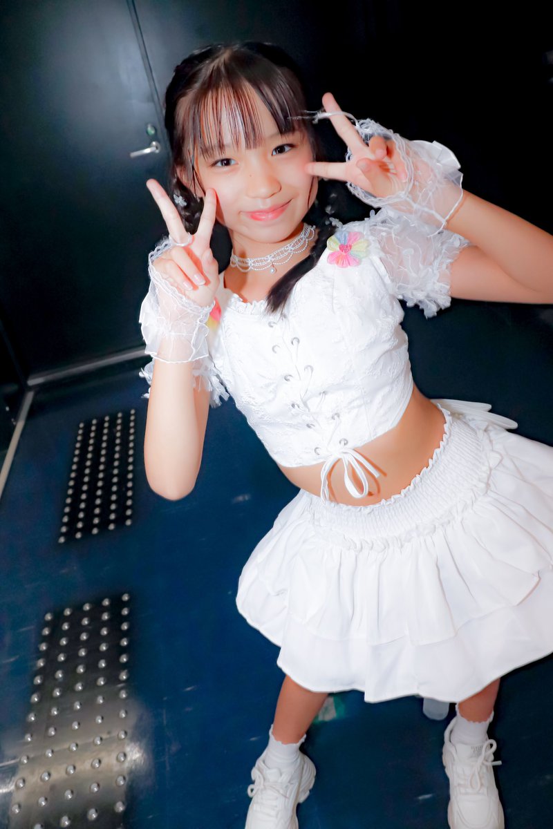 福岡でゆのに会うのがめちゃ不思議な感じ
福岡遠征できてねって4月に話したけど
こんなに早く叶うとは笑

天神のメンバーには
なんかこのメンツに笑笑
寧々羽も久しぶり会えて嬉しかった！
はなは大忙しだったね笑笑
ななみはなんか先月のオフ会から
謎に仲良くなってしまった笑笑

今日も楽しすぎた🤣