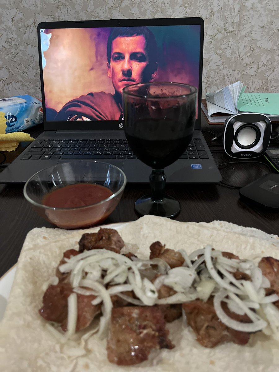 Готовить ужин лень , вот взял шашлычок. 😉🤤🤗🍷