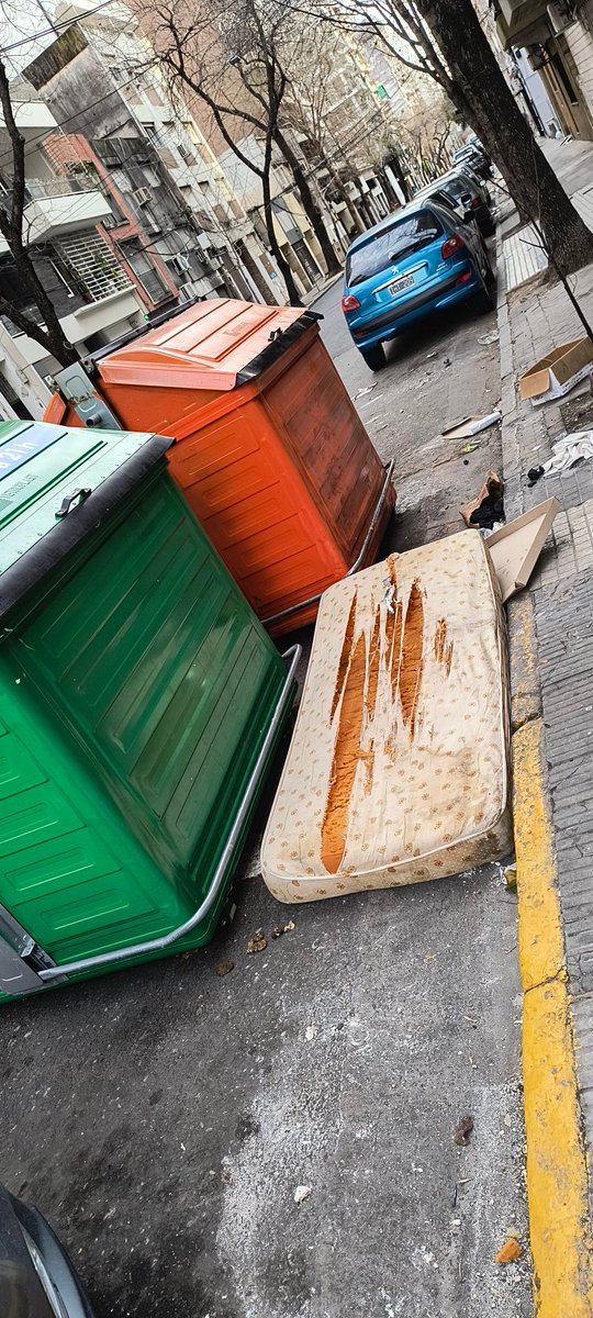 CalleDeRosario's tweet photo. 1 de Mayo 1390 #Extraterrestres👽
#Rosario y la #Invacion "N" 💩
#Atencion @MuniRosario @lmarelli0
@emergenciasAR https://t.co/HeAuIUhBdb
