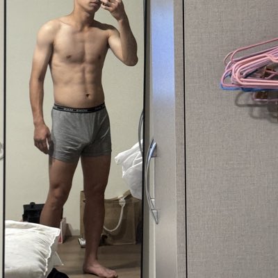 #NewProfilePic (新個人資料照片)