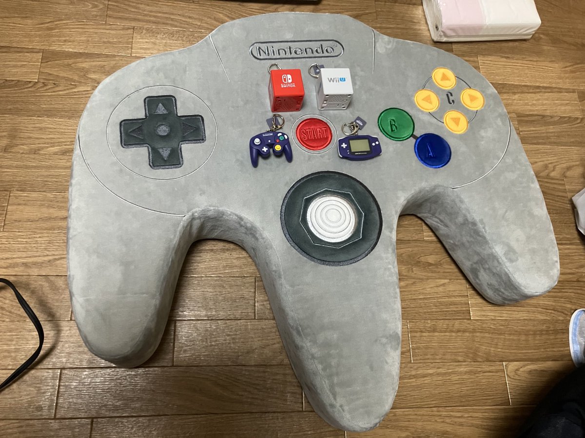 勢いで買ったクソデカコン君本当かわいい