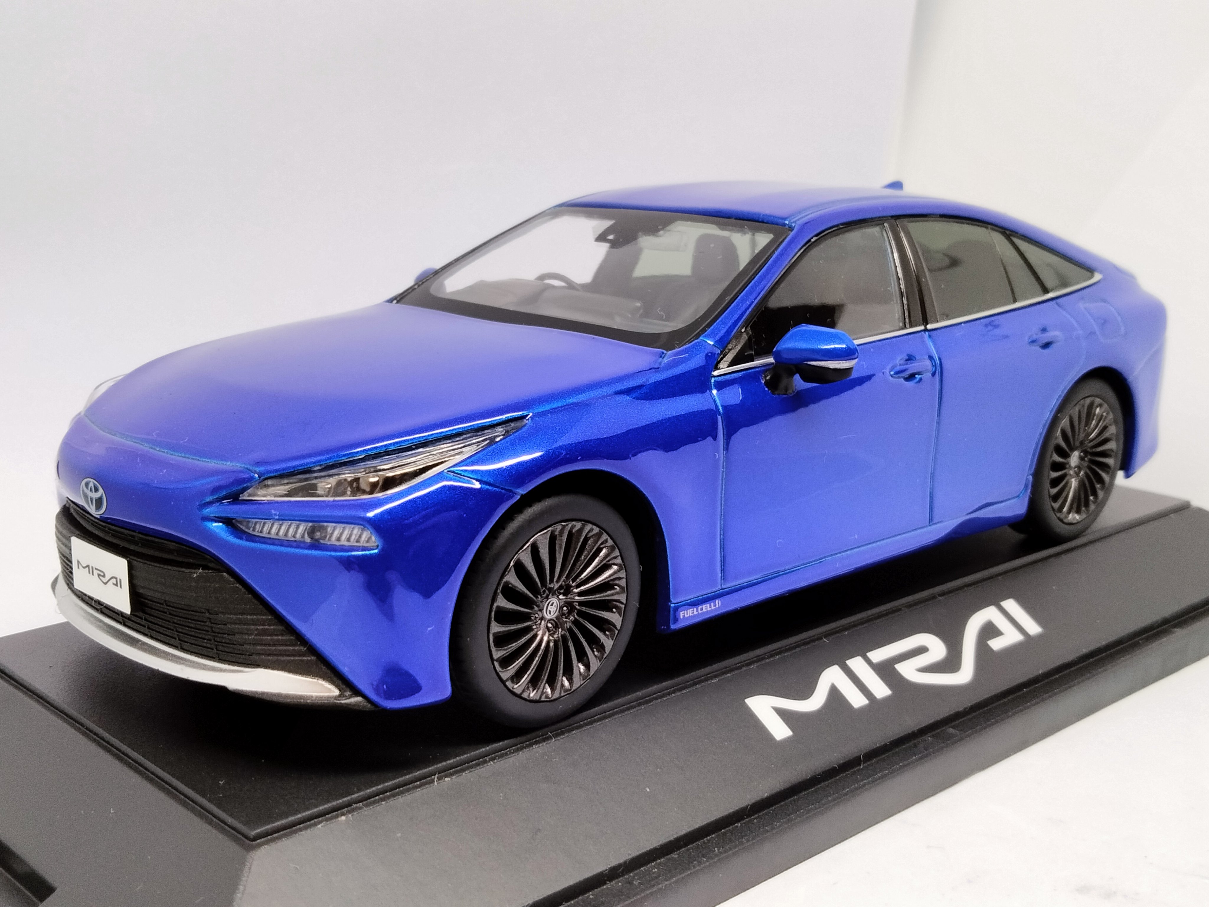 REPSYCLE ～hide 60周年 Special Box～【初回限定】 Amazon.co.jp: REPSYCLE～hide 60th Anniversary Special Box