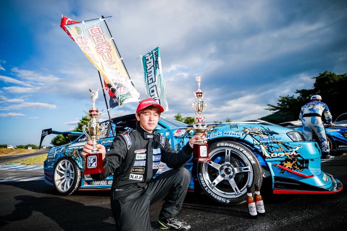 kazurin1213's tweet photo. D1lights rd5 エビス
単走優勝　追走3位
シリーズ　3位　単走1位

沢山の方に協力して頂き無事走りきる事ができました🙇
単走に関しては3度目の優勝する事ができました。
追走もようやくベスト4まで行く事ができました。
明日も頑張りますので応援よろしくお願いします。 https://t.co/Lh4My2UuGD