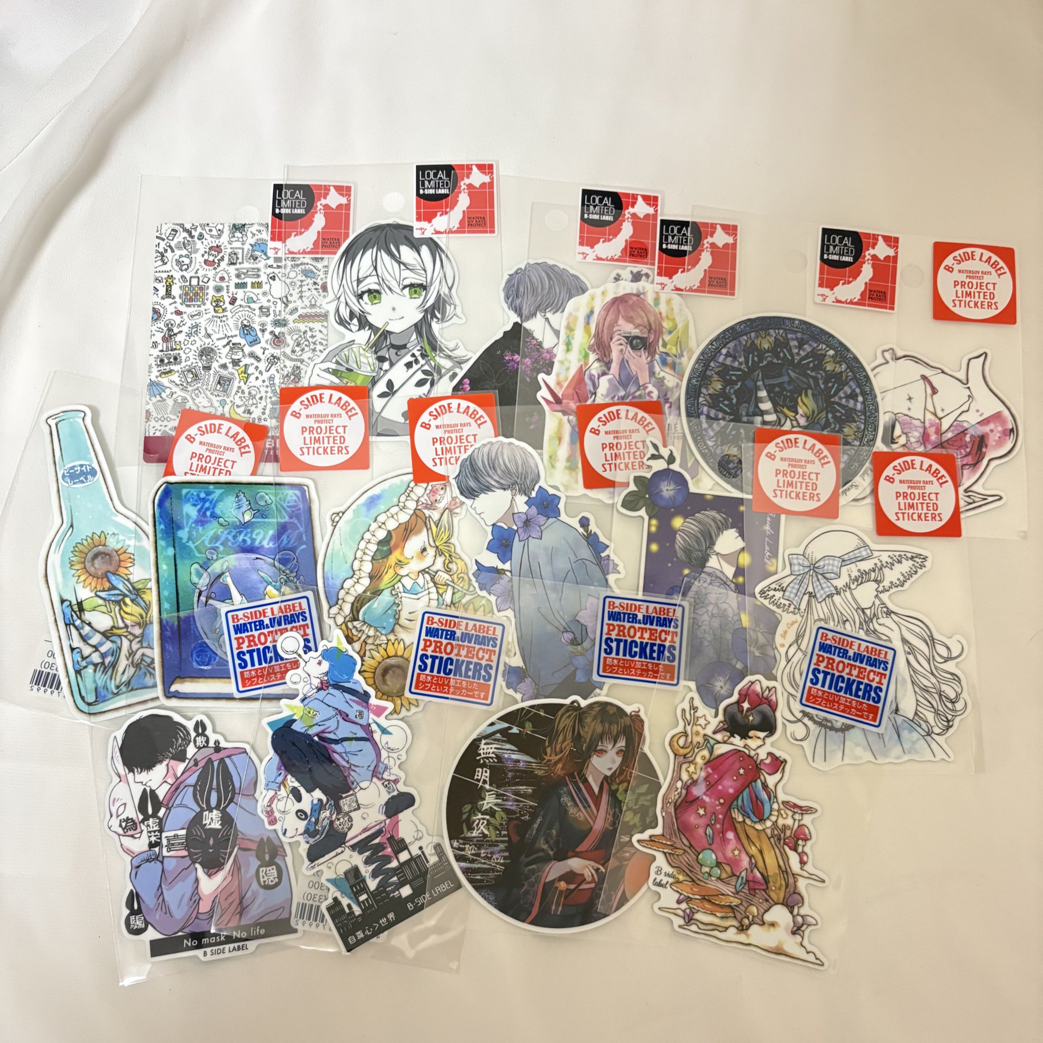 ウヒョン サイン入りステッカー 【公式通販】