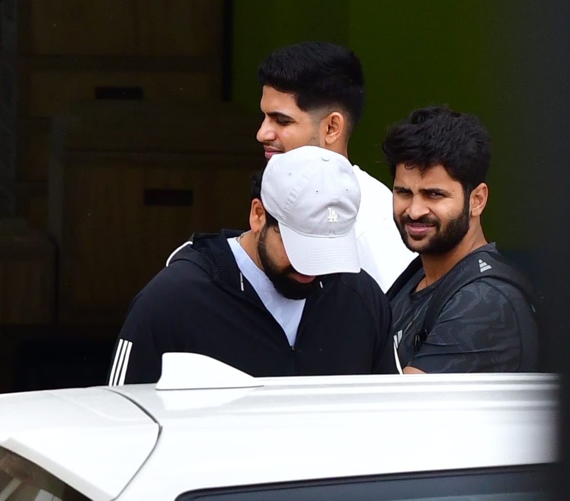 Shubmangalaxy77's tweet image. 🍁Shubman Gill Arrived in the BCCI&apos;s COE🍂
▪︎
@ShubmanGill
▪︎
#ENGvINDTest #CaptainGill #ShubmanGill #shubhmangill #loveyou #SG269 #INDvsEND  #INDvENG #Muslim #ShubxRimi #asiacup #fypシ #indvseng5thtest #ovaltest #viratkohli #fyppppppppppppppppppppppp