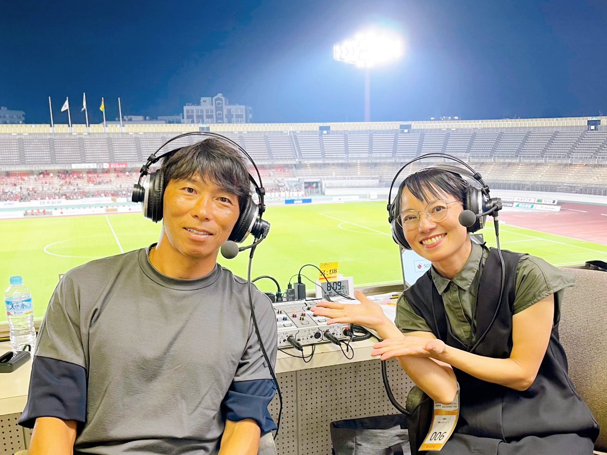 mika_yasuda's tweet image. ⚽️#SOMPOWEリーグ⚽️第4節

#三菱重工浦和レッズレディース vs #ジェフ千葉レディース 

#DAZN🎤
解説 #佐藤寿人 さん
実況 #安田美香 でお送りしました

佐藤寿人さん #WEリーグ 初解説でした！
ありがとうございました！！！

#WEみようぜ  #女子サッカー