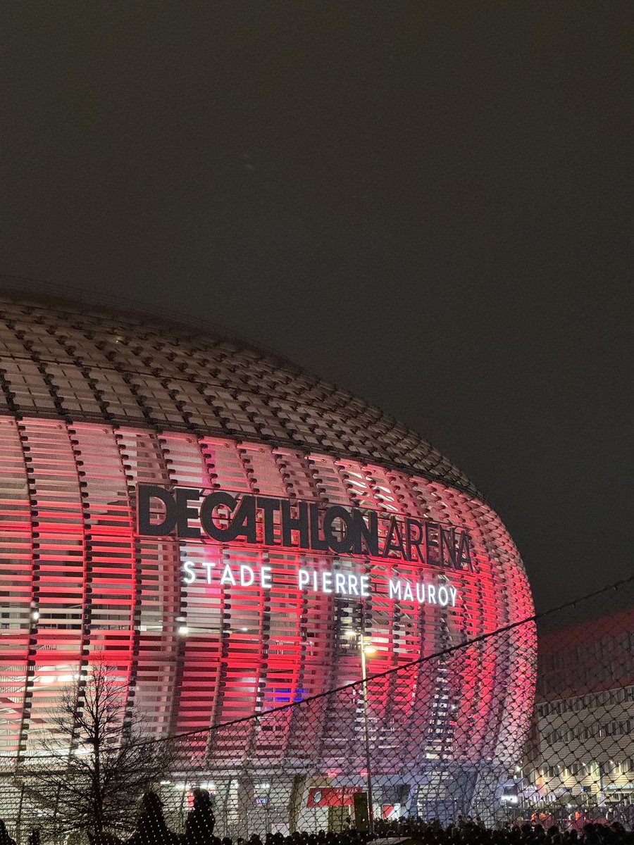 emoysan9_'s tweet image. 𝙅𝙤𝙪𝙧 𝙙𝙚 𝙈𝙖𝙩𝙘𝙝 ⚔️

⚽️ #LOSCPSG 
🏟️ Stade Pierre-Mauroy
🏆 Ligue 1 - J7
⌚️ 20h45

#AllezParis  ∣  🔴🔵