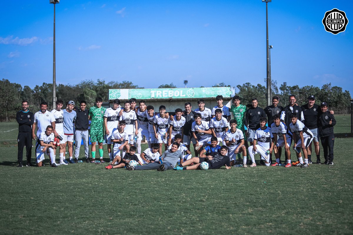 FormativasO's tweet image. #Sub15 💎

💪🏻 ¡GANÓ #𝗢𝗟𝗜𝗠𝗣𝗜𝗔! 🤍🖤🤍

➖️ #Olimpia [2-0] Trinidense.

⚽️ Mathias Gauto y Félix Allende. 

#SoyDelOlimpia ⚪️⚫️⚪️