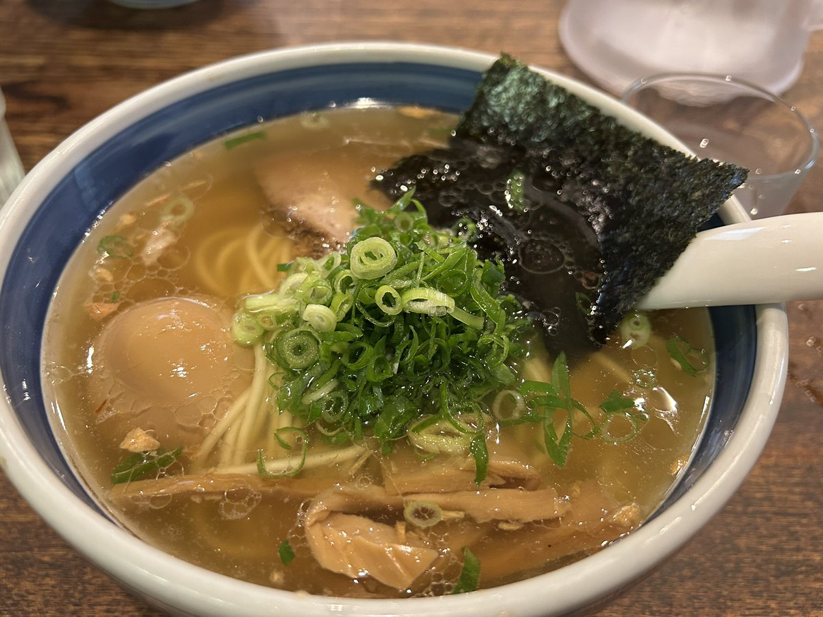 ngrkcl's tweet image. 首都圏でトップクラスだという、とうかんやの塩ラーメン。さすがに美味しかったです。冬にまたきたい。麺量は案外多くないので、あんまりガッツリ打たなくても大丈夫👌
#とうかんや
#T1D 
#IDDM