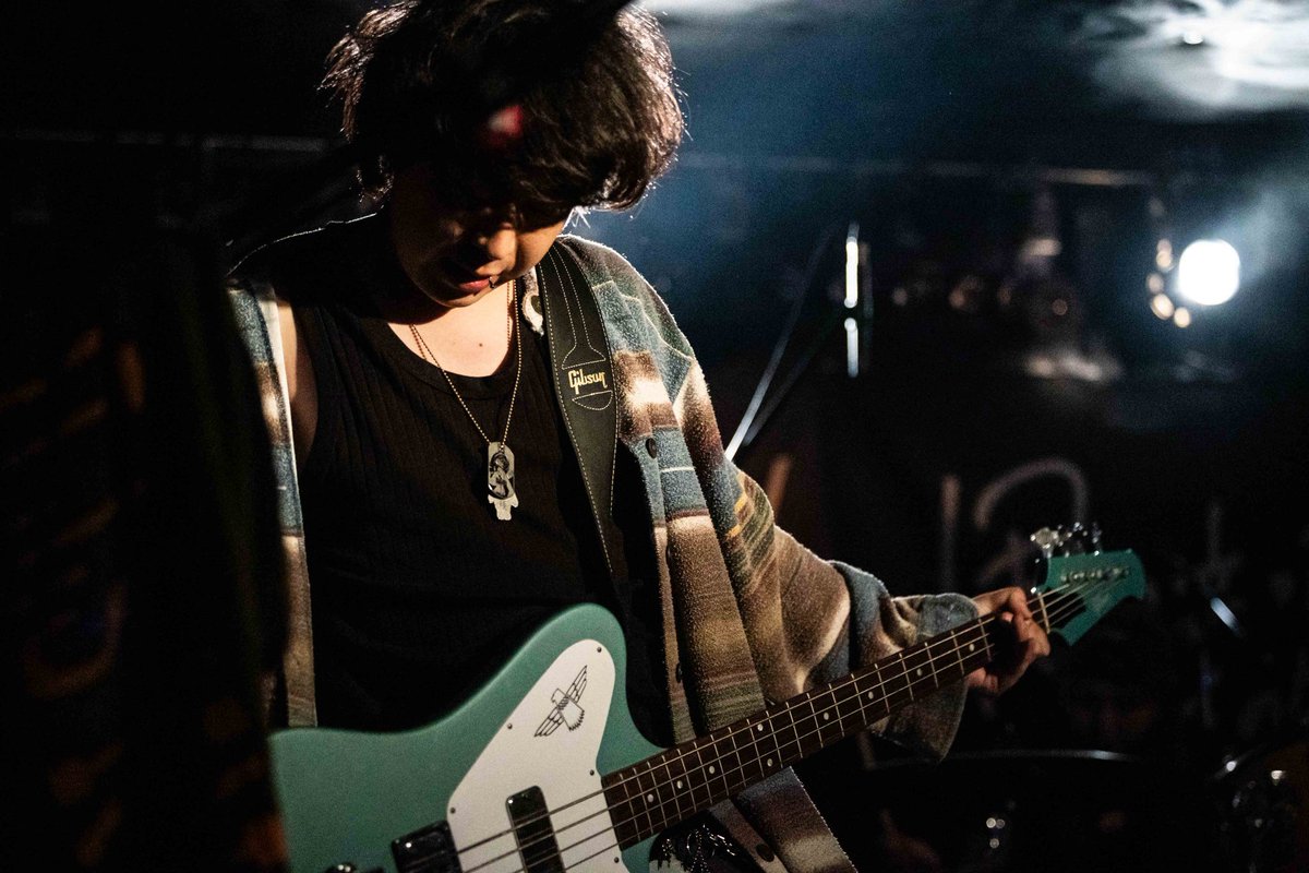 Torn Sticker tweet media