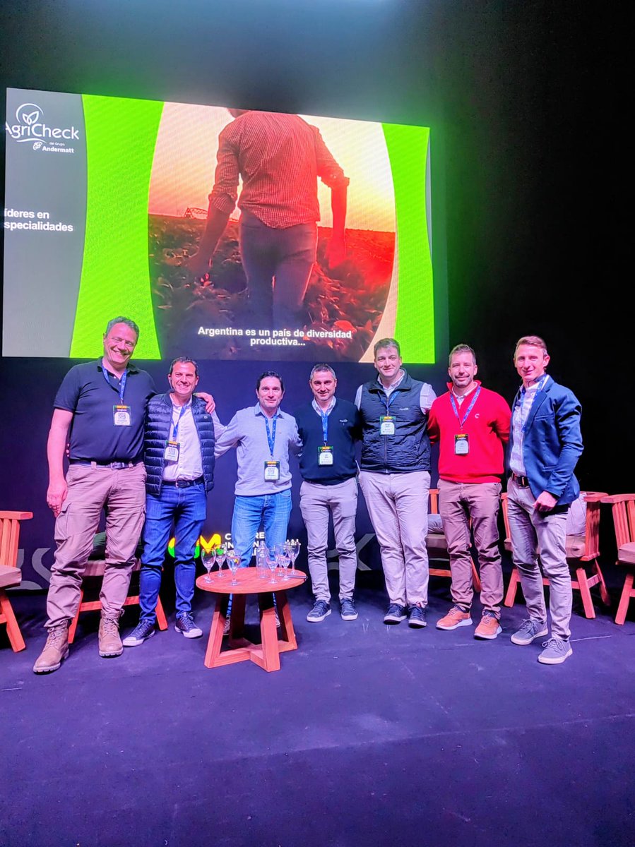 En el Congreso Internacional de Maíz 2025, participé del Panel ”AgTech en el campo: Datos, precisión e innovación en siembra y pulverización” mostrando las amplias posibilidades que tiene la tecnología de #drones en la agricultura en general y en el cultivo de #maíz en particular