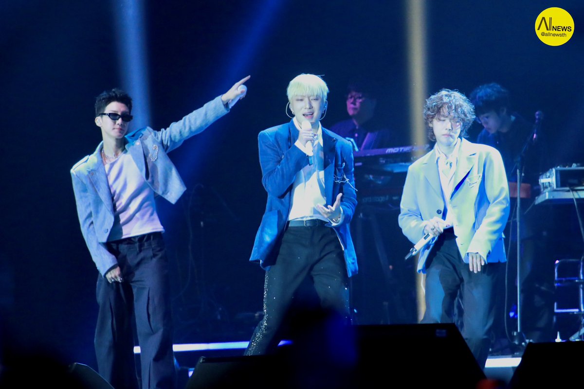 AllNews_th's tweet image. สนุกสุดมันส์ หนุ่มๆ วง ”WINNER“ กลับมาหาชาว INNERCIRCLE ไทย ให้หายคิดถึง ในงาน WINNER [OUR MOMENT] 2025 ASIA CONCERT IN BANGKOK  

#WINNER #위너 #OURMOMENT
#WINNEROURMOMENTinBKK
#CQENTERTAINMENT #GRANDSTARCONNEXT
