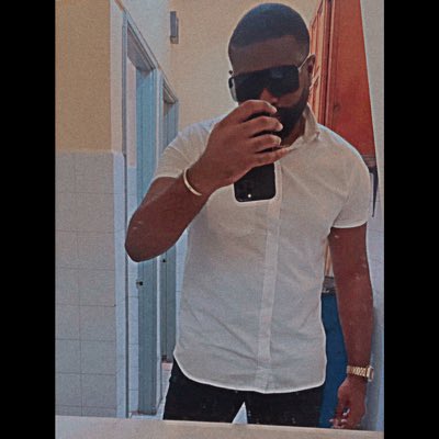 Dhandsomest's tweet photo. #NewProfilePic https://t.co/jKXpqbj6RT