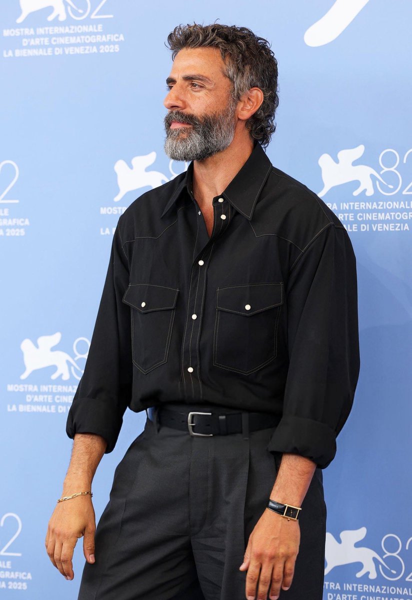 oscar isaac at the venice film festival