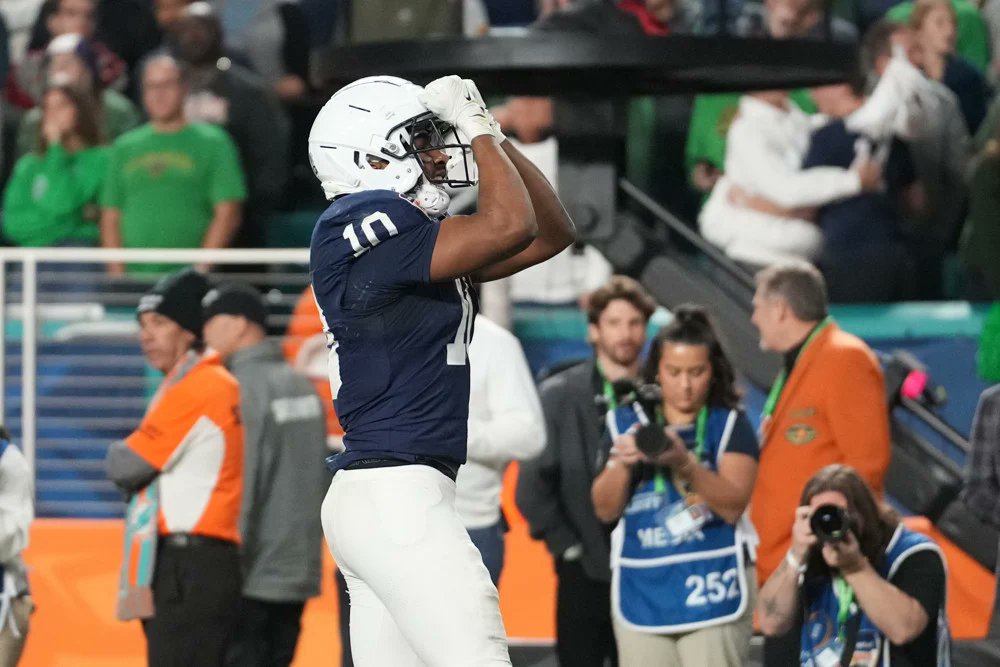 FantasyGuru.com (@fantasygurusite) on Twitter photo Fantasy Guru's Triple Option gets us ready for the #CFB #DFS Week 1 Saturday Main Slate by breaking down the games on #FanDuel & #DraftKings
CFB DFS Week 1 | Saturday Main
DraftKings Slate by <a href="/bearded1inkedup/">bearded1inkedup</a>
🔗fantasyguru.com/cfb-dfs-breakd…
FanDuel Slate by <a href="/RussellJClay/">Russell Clay</a> Fantasy Guru's Triple Option gets us ready for the #CFB #DFS Week 1 Saturday Main Slate by breaking down the games on #FanDuel & #DraftKings
CFB DFS Week 1 | Saturday Main
DraftKings Slate by <a href="/bearded1inkedup/">bearded1inkedup</a>
🔗fantasyguru.com/cfb-dfs-breakd…
FanDuel Slate by <a href="/RussellJClay/">Russell Clay</a>