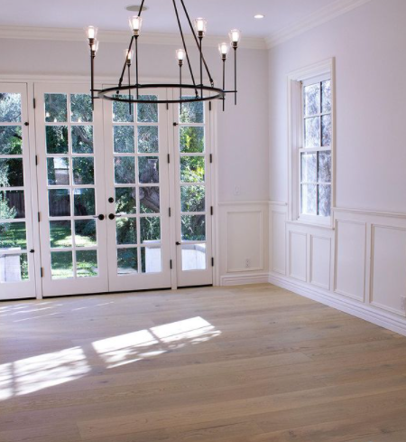 💼 Remodeling to sell? Start with the floors.
Hardwood adds warmth, luxury, and real market value.
#TopROIUpgrade #HardwoodHomes #CQFloorsSanDiego